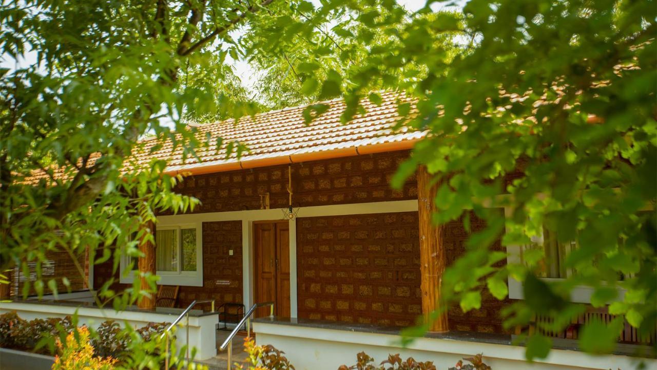 Aara Jungle Resort Coimbatore Exterior photo